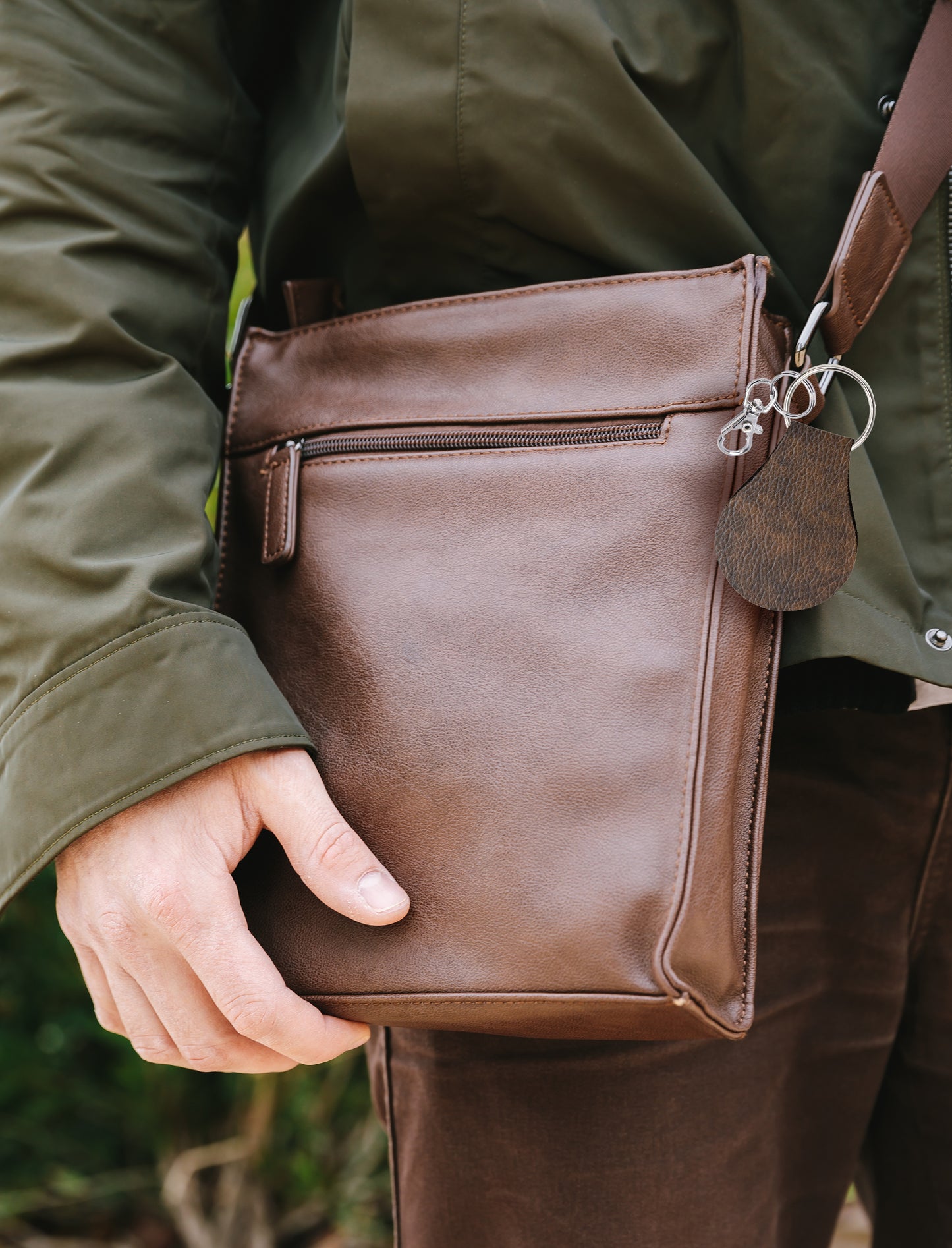 Jolitee Neoprene AirTag Compatible Case Keychain – Durable & Stylish Holder with Secure Ring and Clip, Compatible with Apple AirTag (Brown Leather)