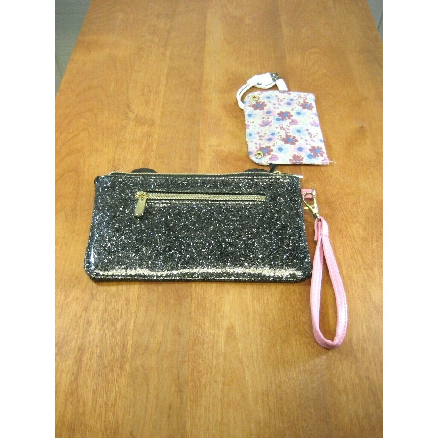 JADE & DEER CAT FACE CHARGING WRISTLET RECHARGEABLE POWER BANK FOR iPHONE ETC.