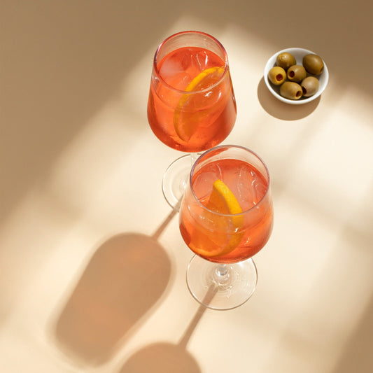 Sip Into 2025 with the “Golden Hour Spritz” – Your New Favorite Cocktail