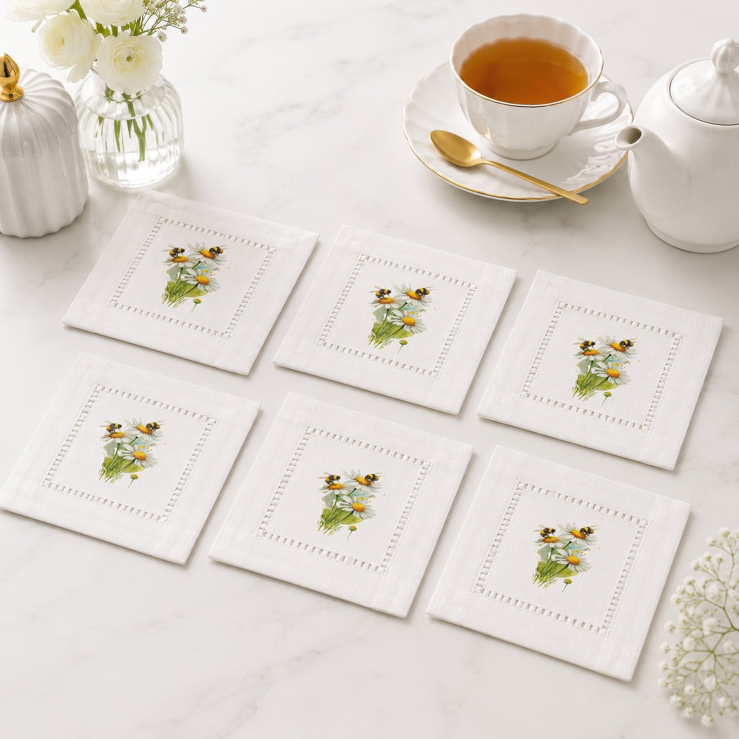 Bee Daisy Hemstitch Napkins